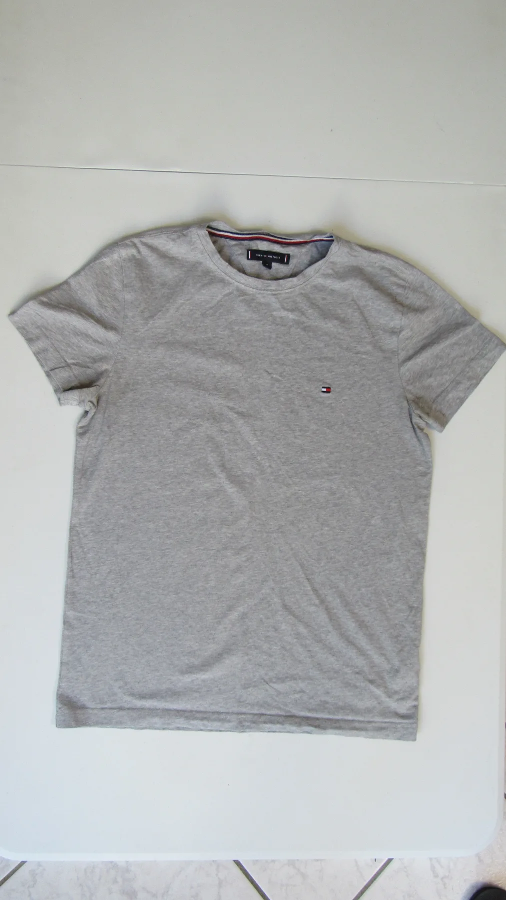 Tshirt Tommy Hilfiger d’occasion – vue principale